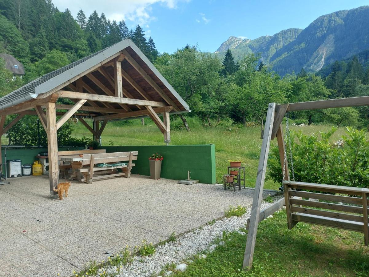 Apartmaji Katrc Soča المظهر الخارجي الصورة