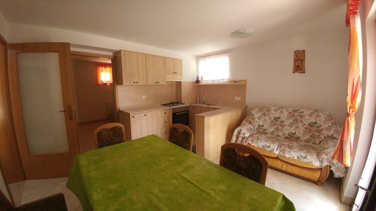 Apartmaji Katrc Soča المظهر الخارجي الصورة